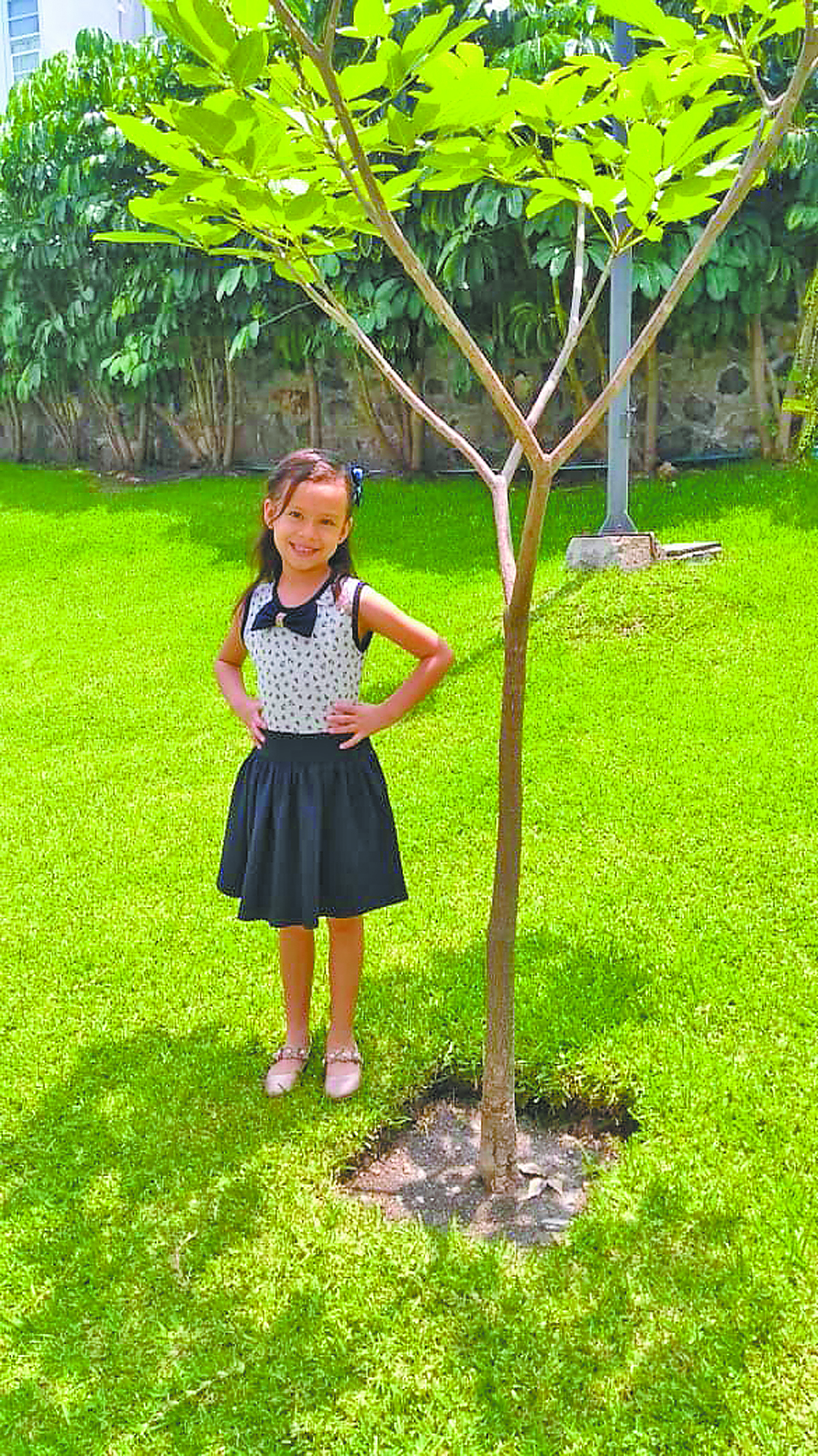Camila Herna �ndez Lo �pez